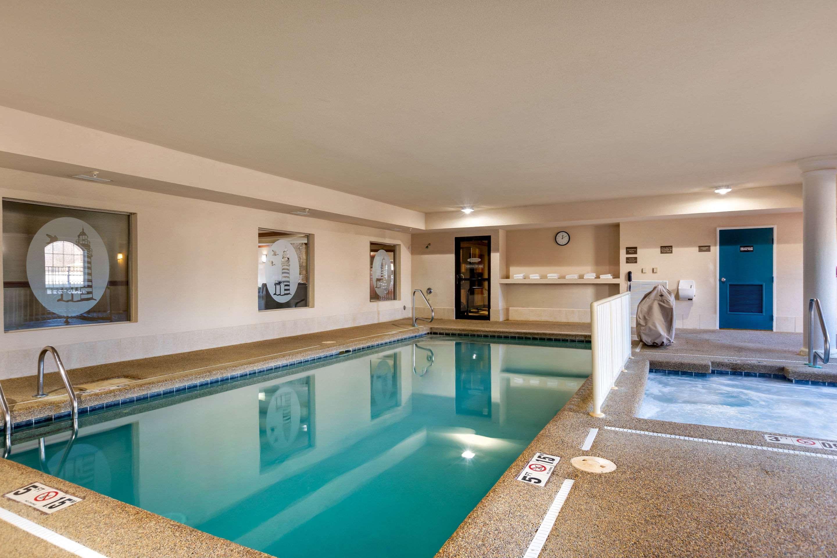 Comfort Suites Stevensville - St Joseph Экстерьер фото