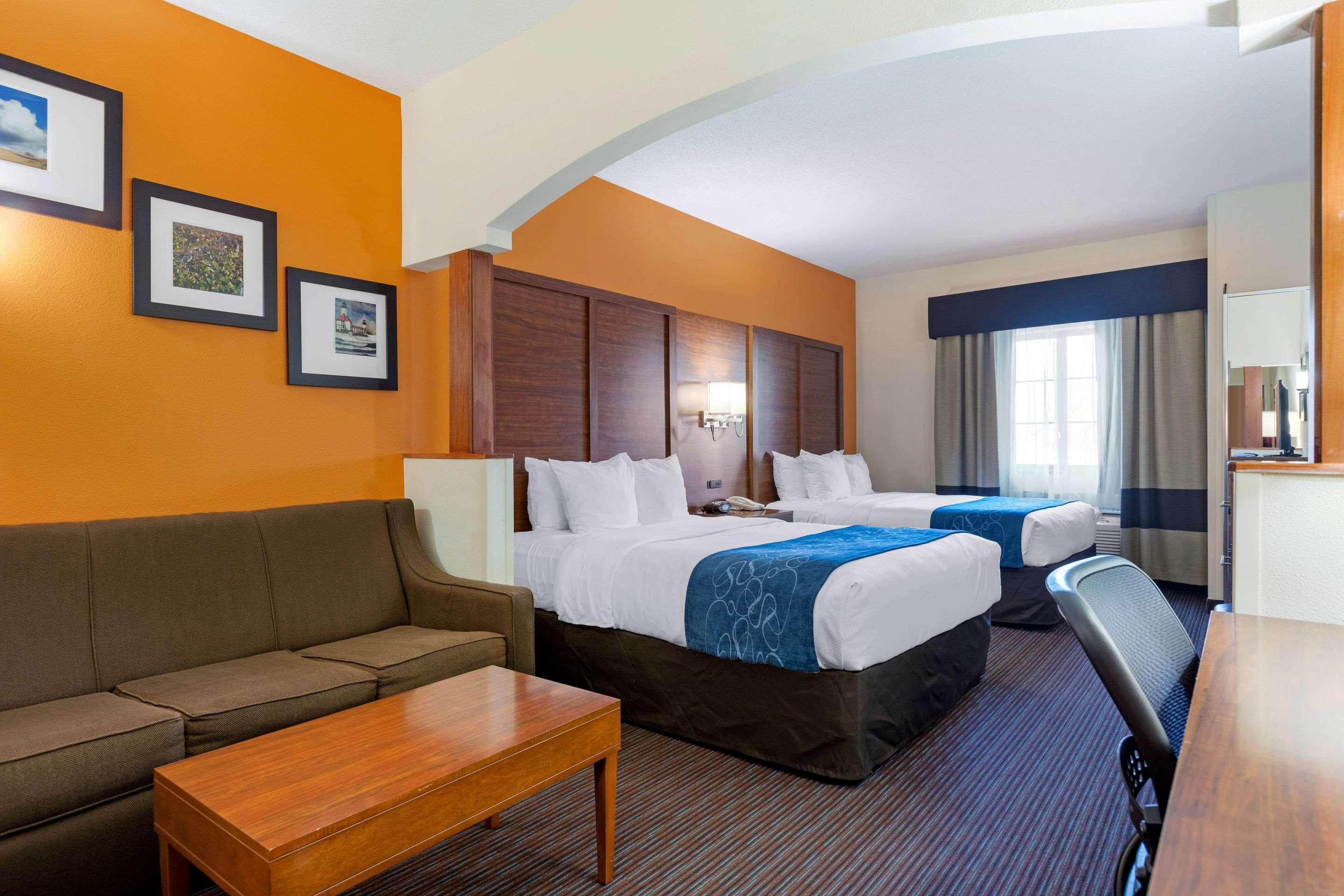 Comfort Suites Stevensville - St Joseph Экстерьер фото