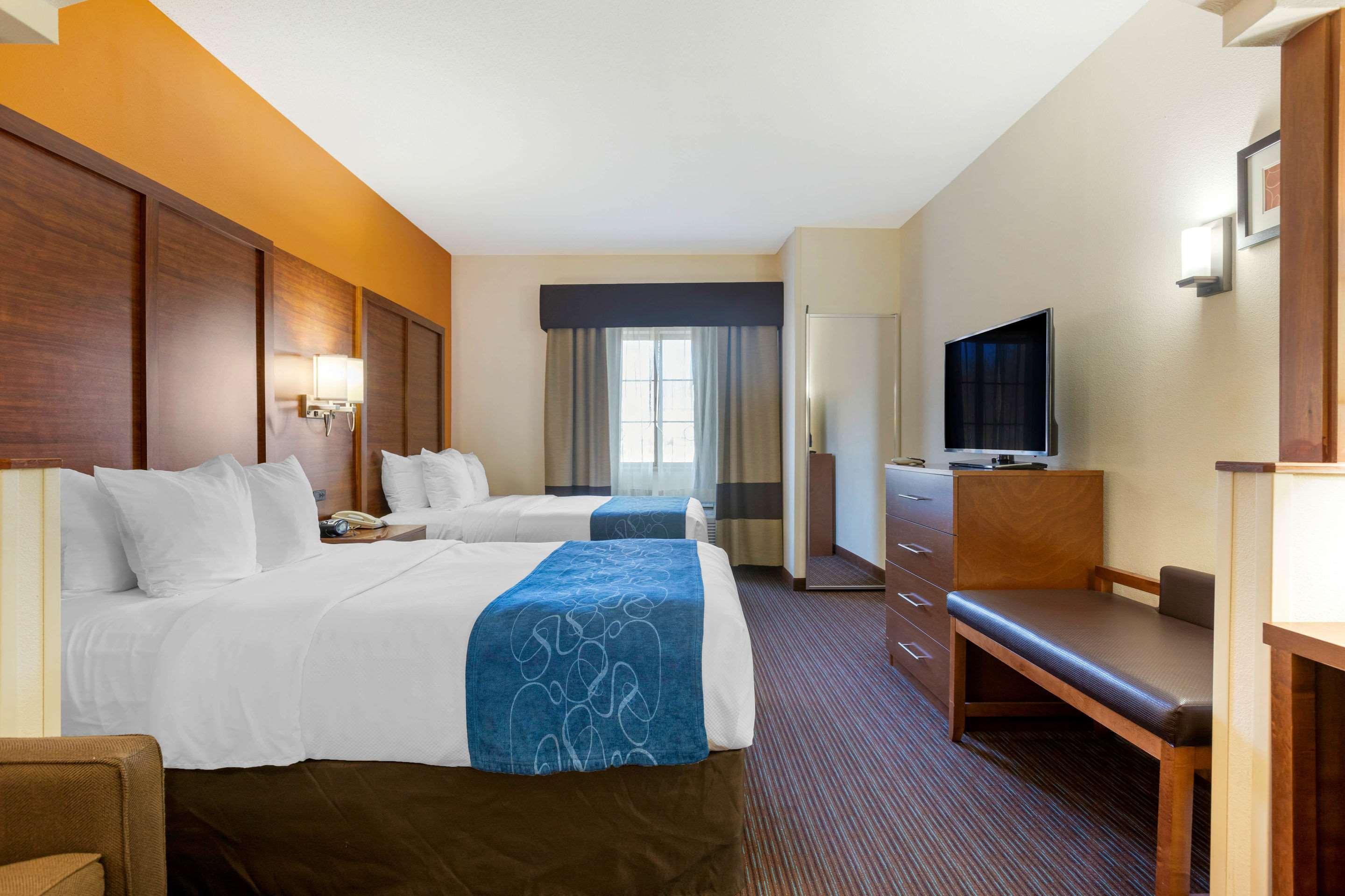 Comfort Suites Stevensville - St Joseph Экстерьер фото